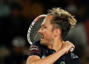 爱游戏-法网险胜澳网，梅德韦杰夫刷新纪录