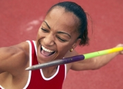 爱游戏tv-东决关键战焦点战，热火踏平76人，铁血意志铸就的征服之路