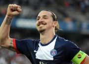 爱游戏APP-范弗利特状态火热，点燃F1街道赛之夜的唯一性光芒