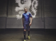 爱游戏体育-绿茵场上的双重奏，雷恩的战术革命与内马尔的焦点时刻