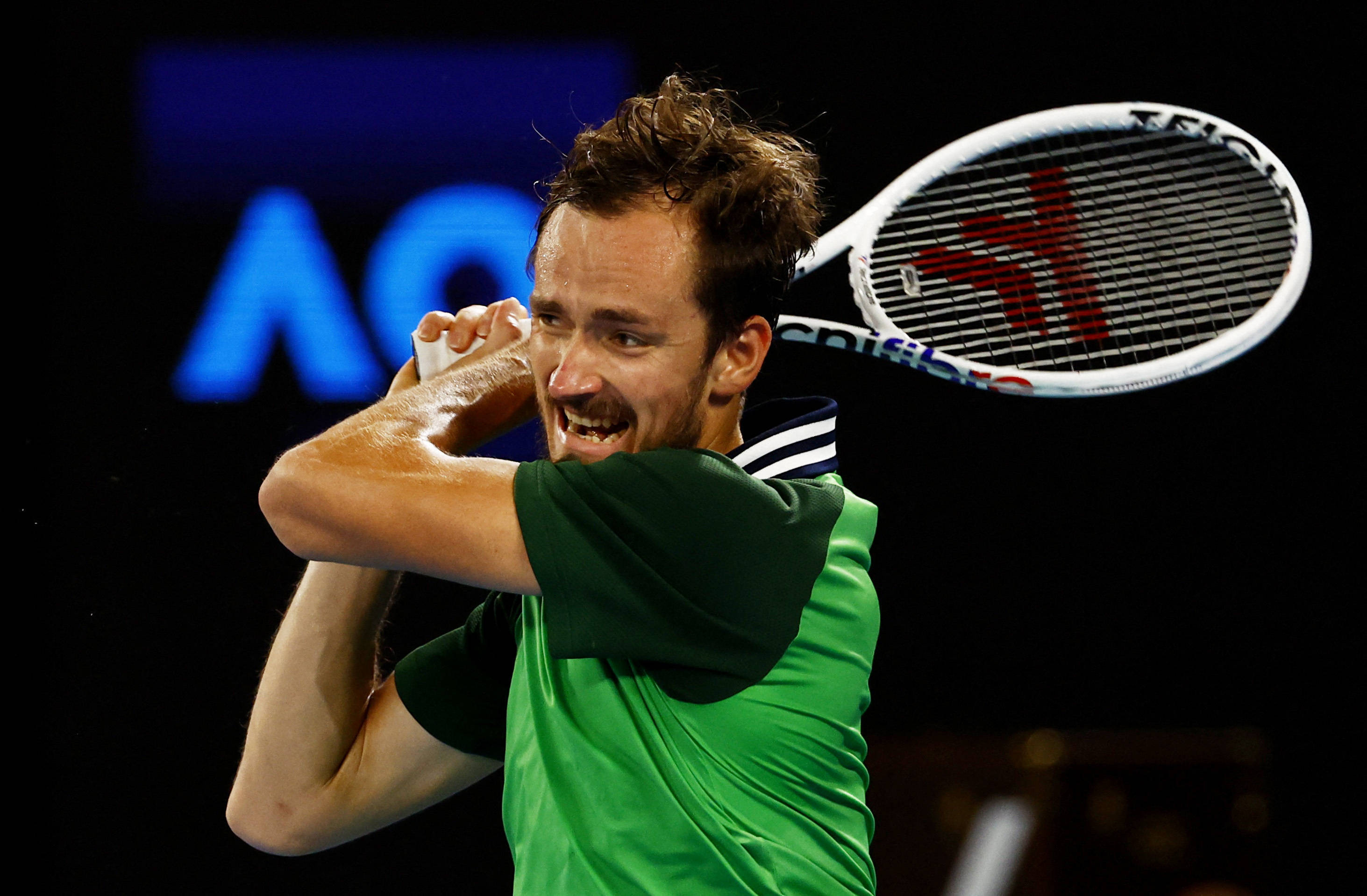 拉沃尔杯横扫年终总决赛，梅德韦杰夫关键制胜