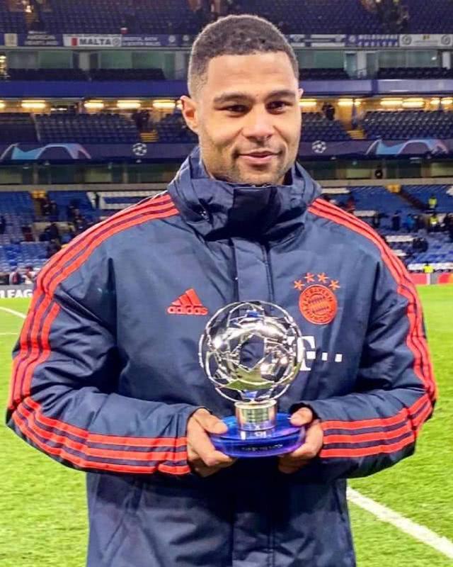 智利轻取切尔西，格纳布里惊艳四座