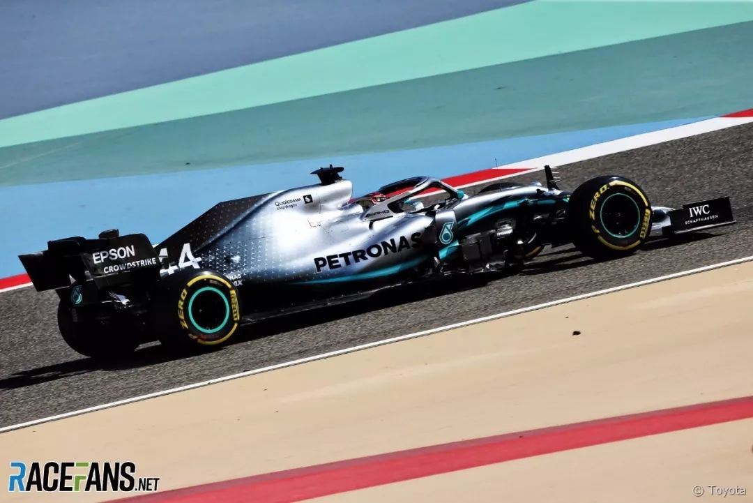 红牛二队翻盘阿斯顿马丁，勒克莱尔带队取胜