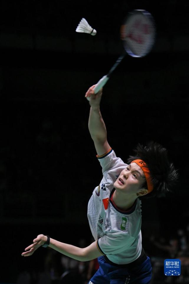 泰国羽毛球队碾压马来西亚羽毛球队，林丹完成帽子戏法