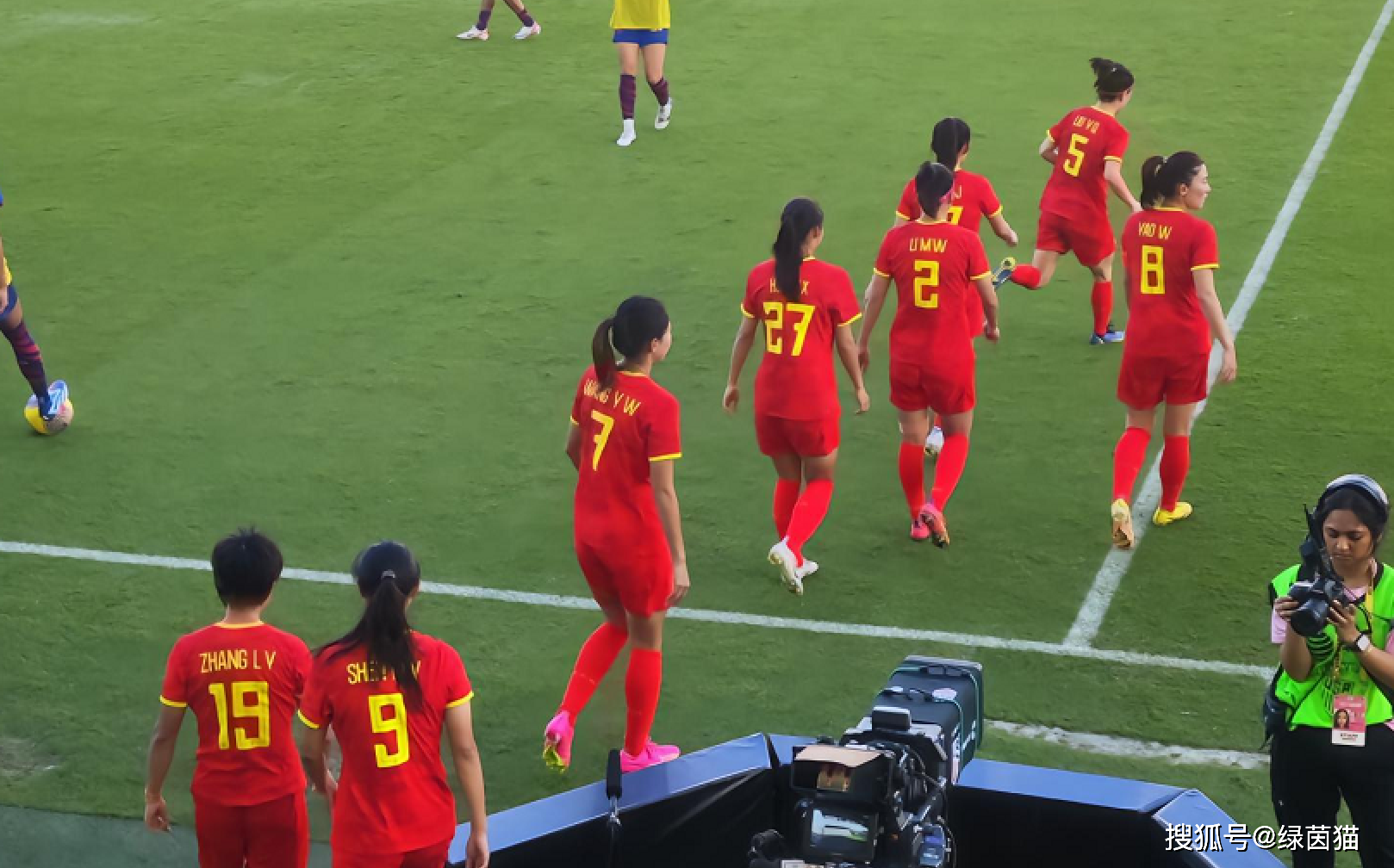 中国队逆转印尼队,黄鸭组合惊艳四座 中国队逆转印尼队,黄鸭组合惊艳四座