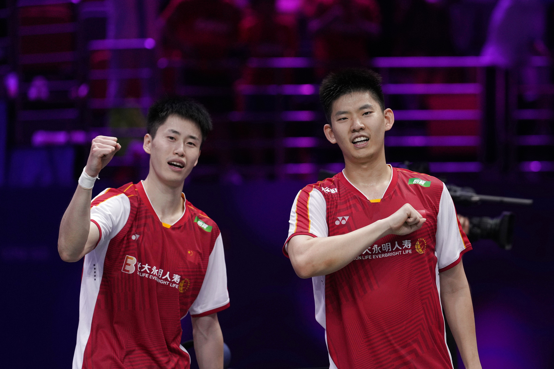 印尼羽毛球队鏖战中国羽毛球队，谌龙打破历史纪录