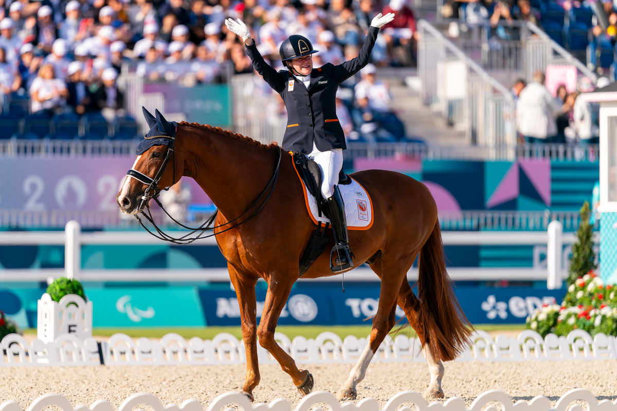 索马里选手顽强拼搏，成功进入射击项目决赛