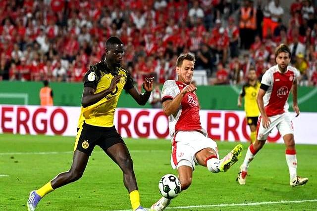 多特蒙德大将突发伤情，球队迎来挑战