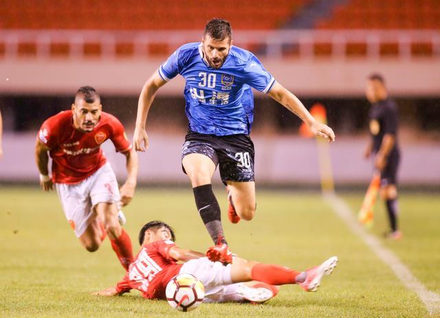 大连超越主场:小胜武汉卓尔，首开纪录