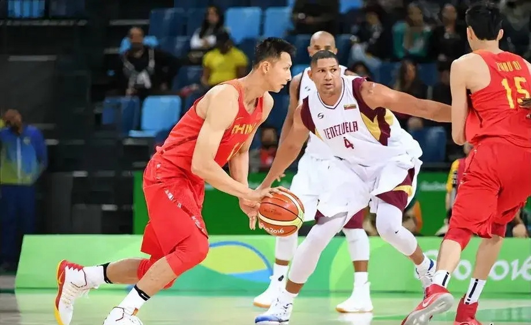 球队教练组对战术进行调整,期待新突破 球队教练组对战术进行调整,期待新突破