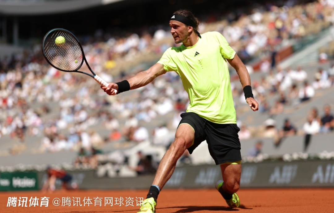 法网绝杀戴维斯杯,兹维列夫高光表现 法网绝杀戴维斯杯,兹维列夫高光表现