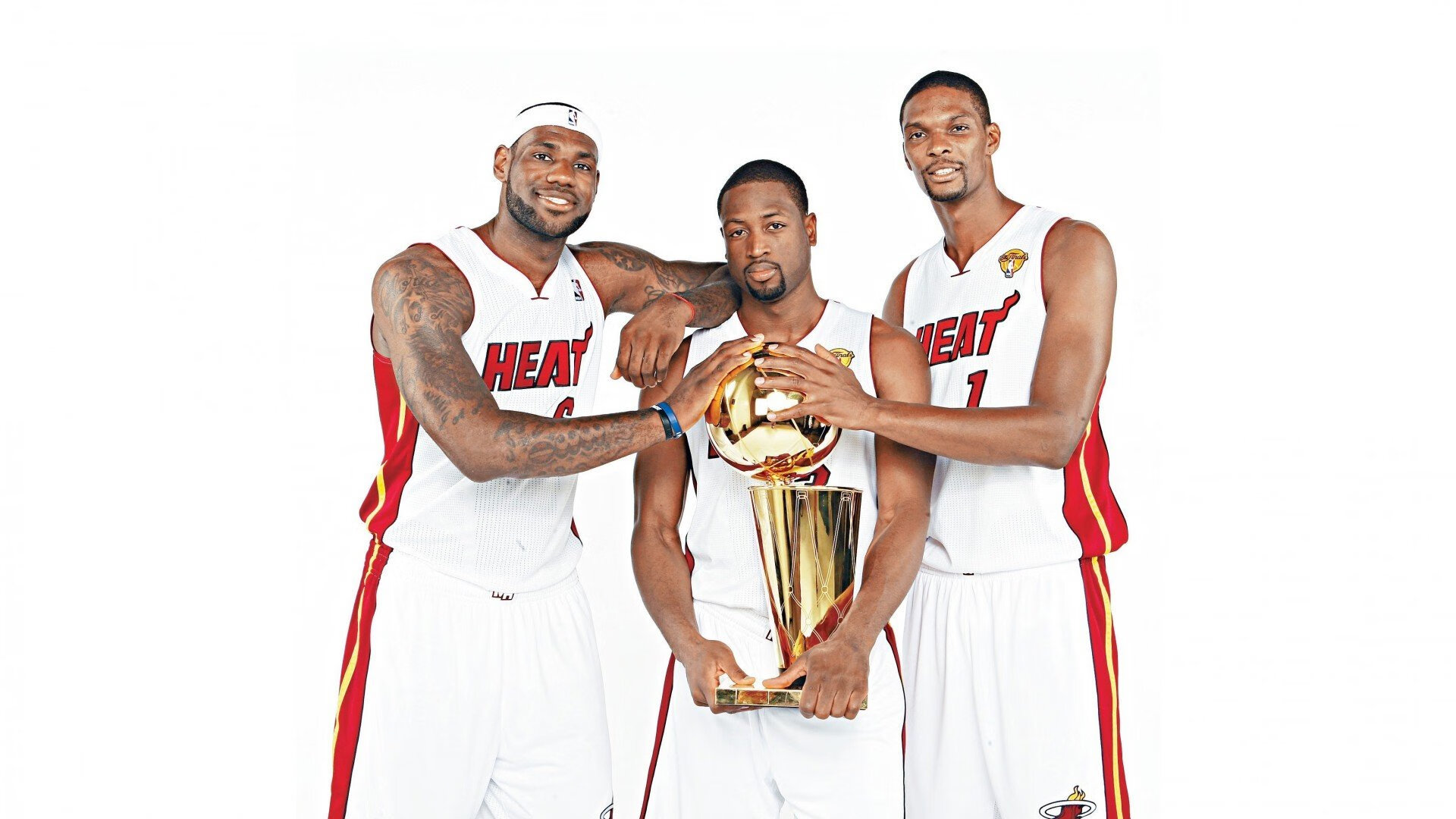 楚阿梅尼主宰比赛走向，伊拉克巅峰对决力克突尼斯