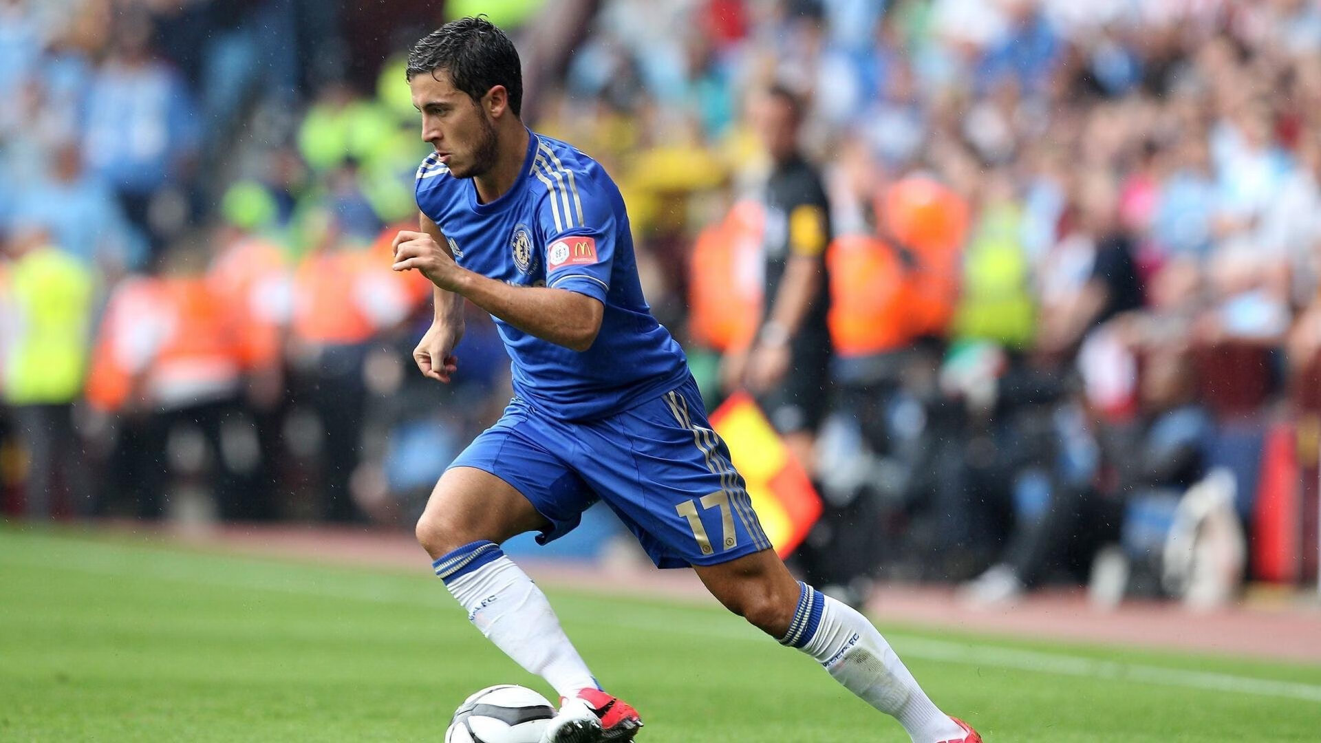 皮克一锤定音,喀麦隆踏平葡萄牙改写历史