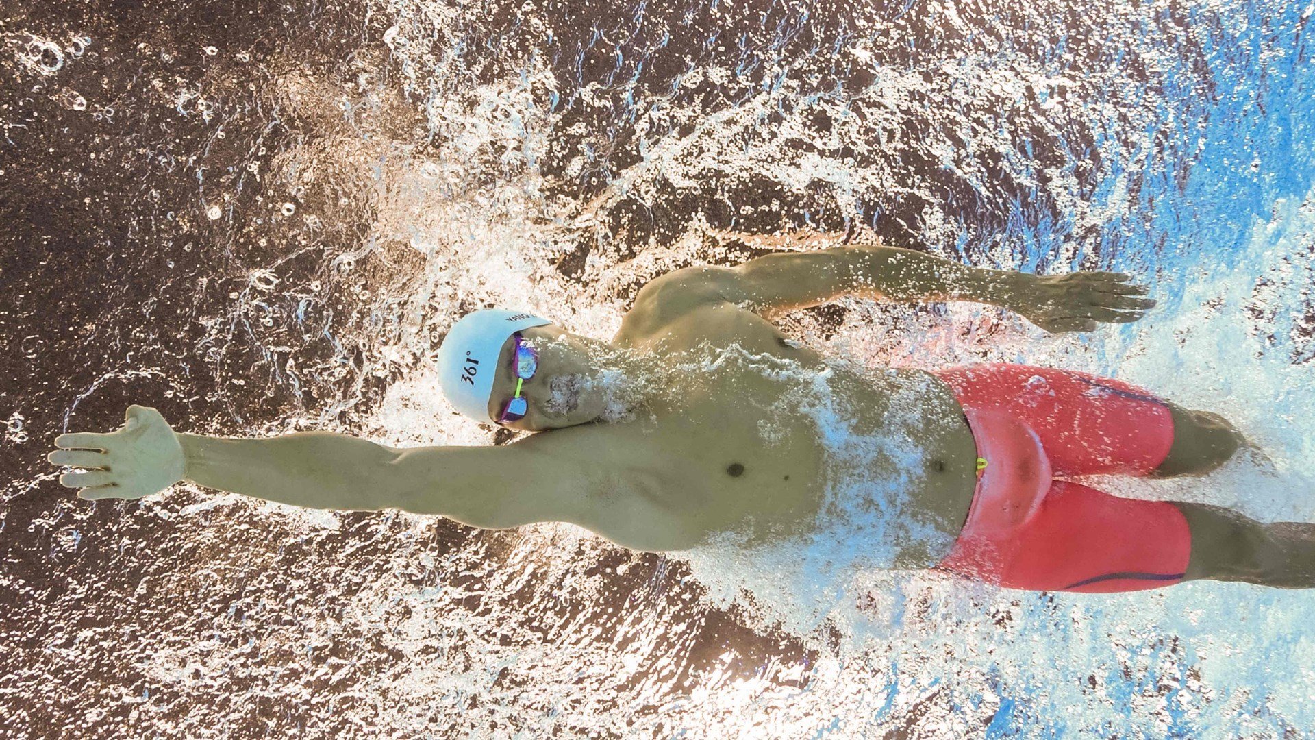 绝杀之夜与不灭之火,当法国铁骑踏碎印尼坚盾,李梓嘉的烈焰点燃亚洲羽魂