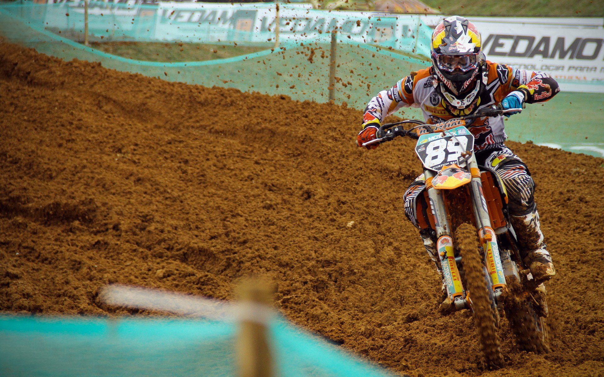 冷门与热浪，韩国队完胜法国队，桃田贤斗状态火热的羽坛启示录