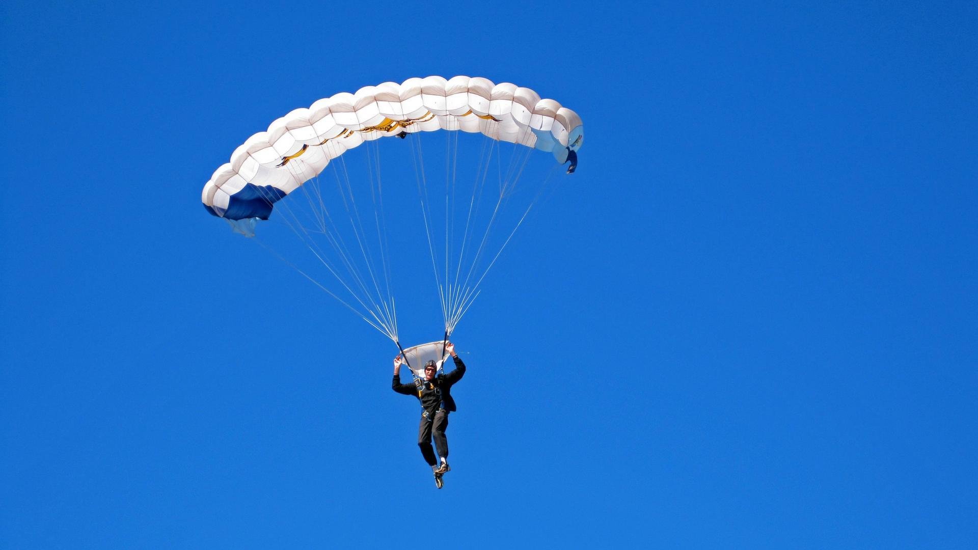 东决关键战之夜，布伦森刷新纪录的孤勇与传奇